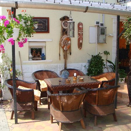 Holiday Vendeghaz Es Szabadidokert Jardanhaza Dış mekan fotoğraf