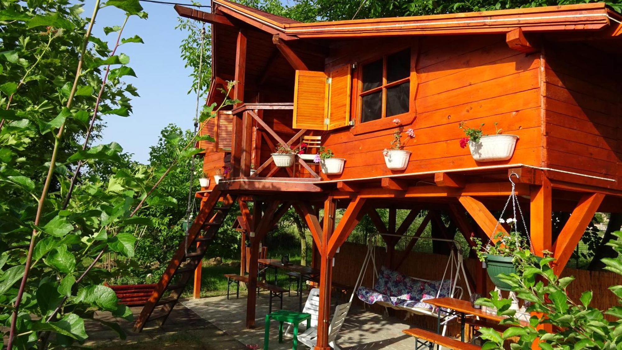 Holiday Vendeghaz Es Szabadidokert Jardanhaza Dış mekan fotoğraf