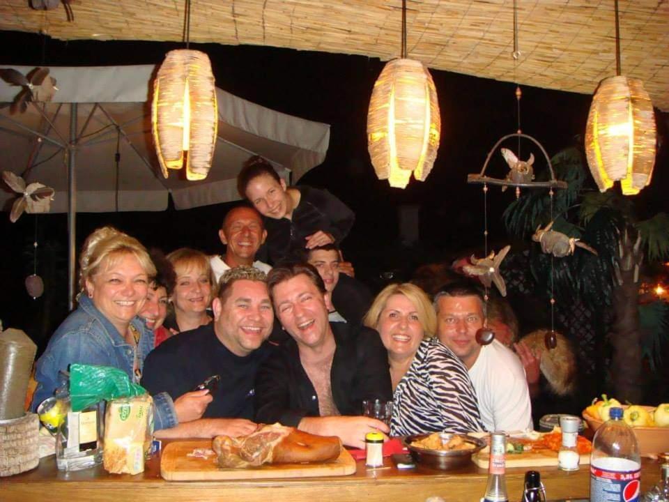 Holiday Vendeghaz Es Szabadidokert Jardanhaza Dış mekan fotoğraf