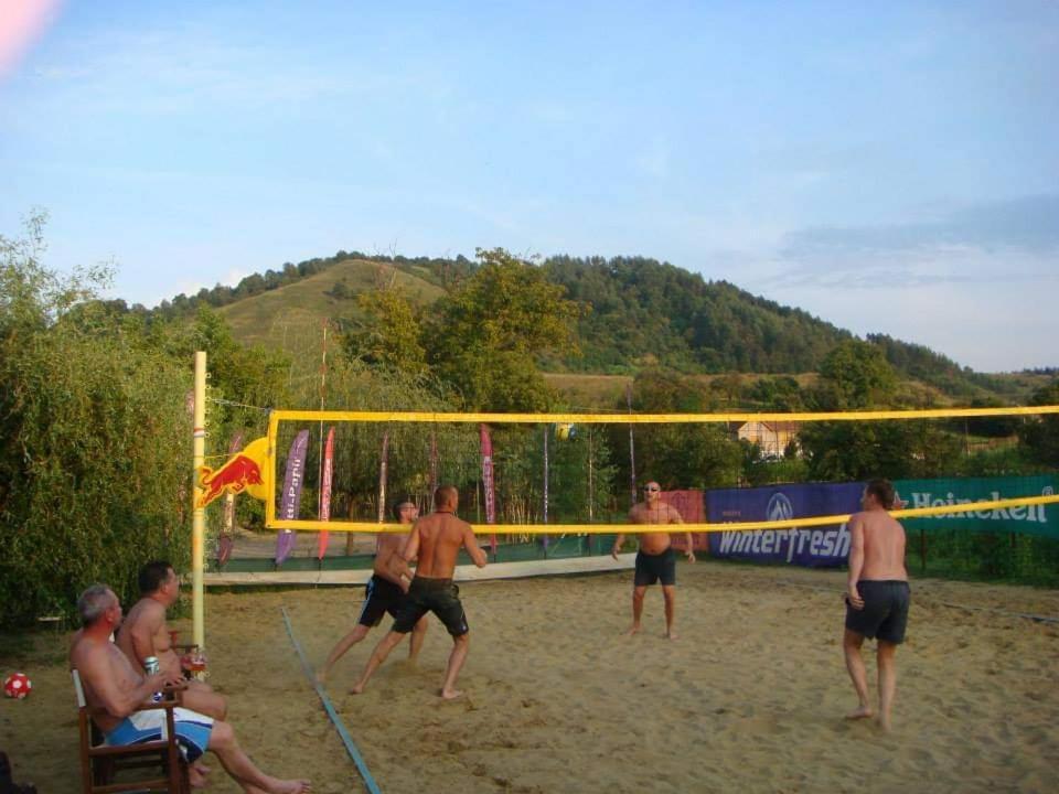 Holiday Vendeghaz Es Szabadidokert Jardanhaza Dış mekan fotoğraf