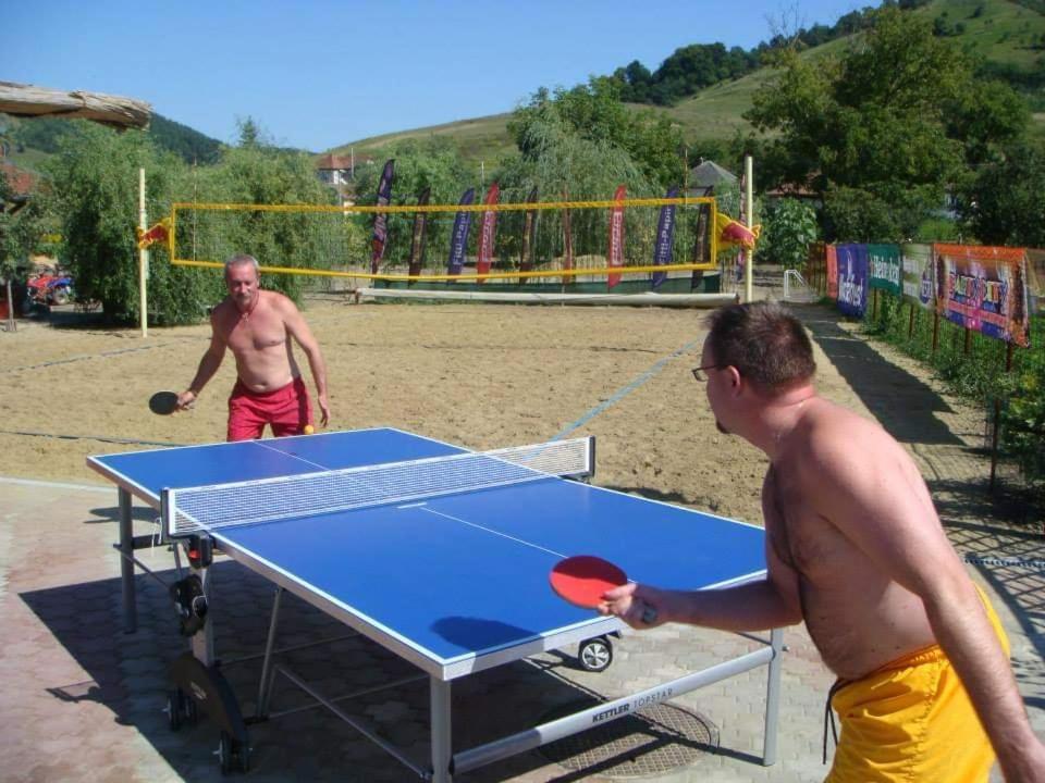 Holiday Vendeghaz Es Szabadidokert Jardanhaza Dış mekan fotoğraf